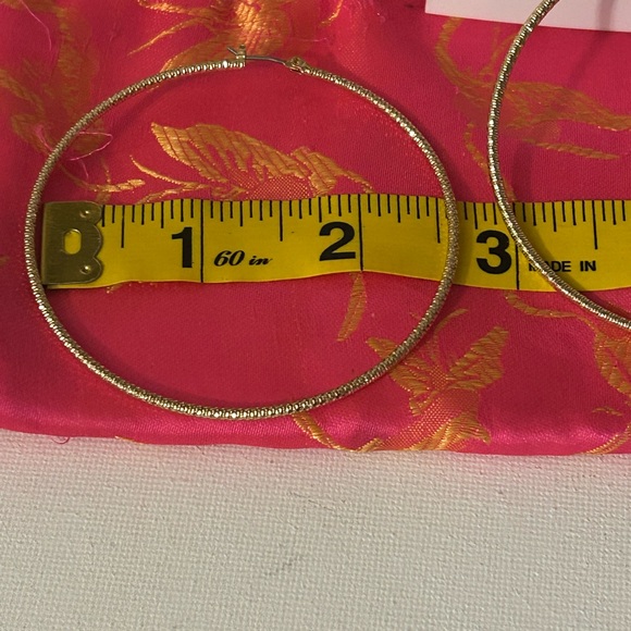 Nine West Gold Tone Large Hoop Earrings Sparkly Glam Diamond Cut Holiday - Picture 7 of 11